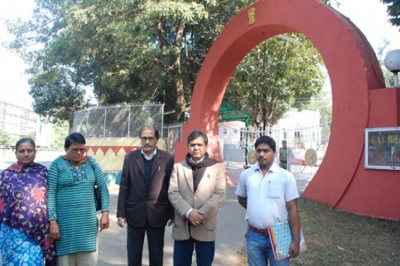 People of Kumari tilla submits deputation to Governor People of Kumari tilla submits deputation to Governor